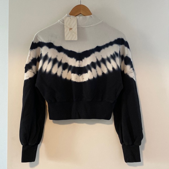 Fabletics Liza Koshy Mock Neck Pullover - Picture 3 of 5